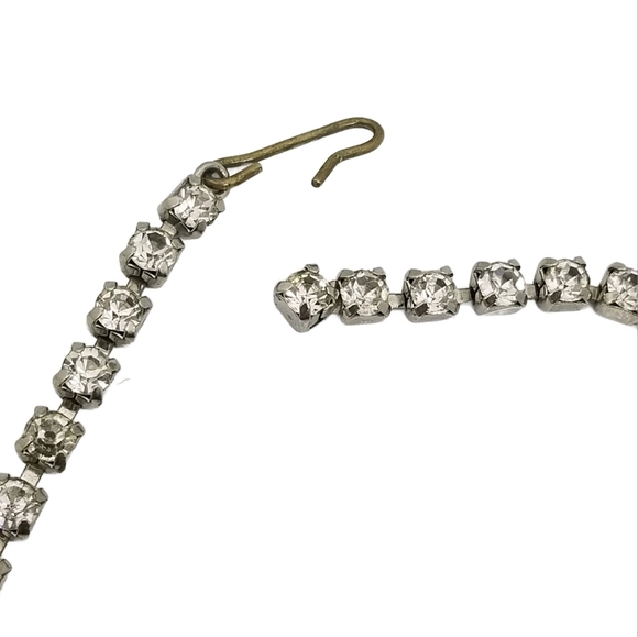 VINTAGE 1950s SILVERTONE DIAMANTE COLLAR/CHOKER LENGTH STATEMENT NECKLACE - Picture 6 of 7